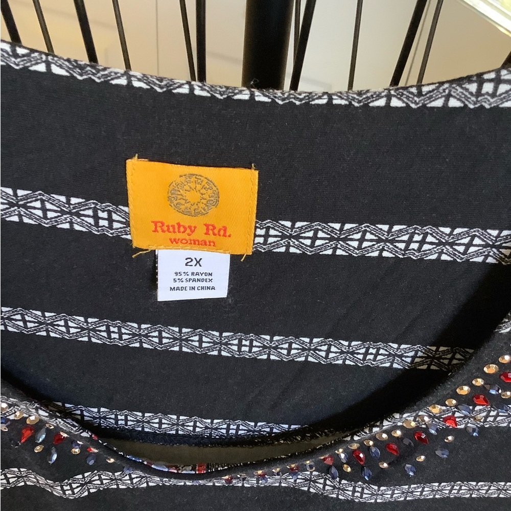 Ruby Rd. Black And White Patterned Tunic - image 2